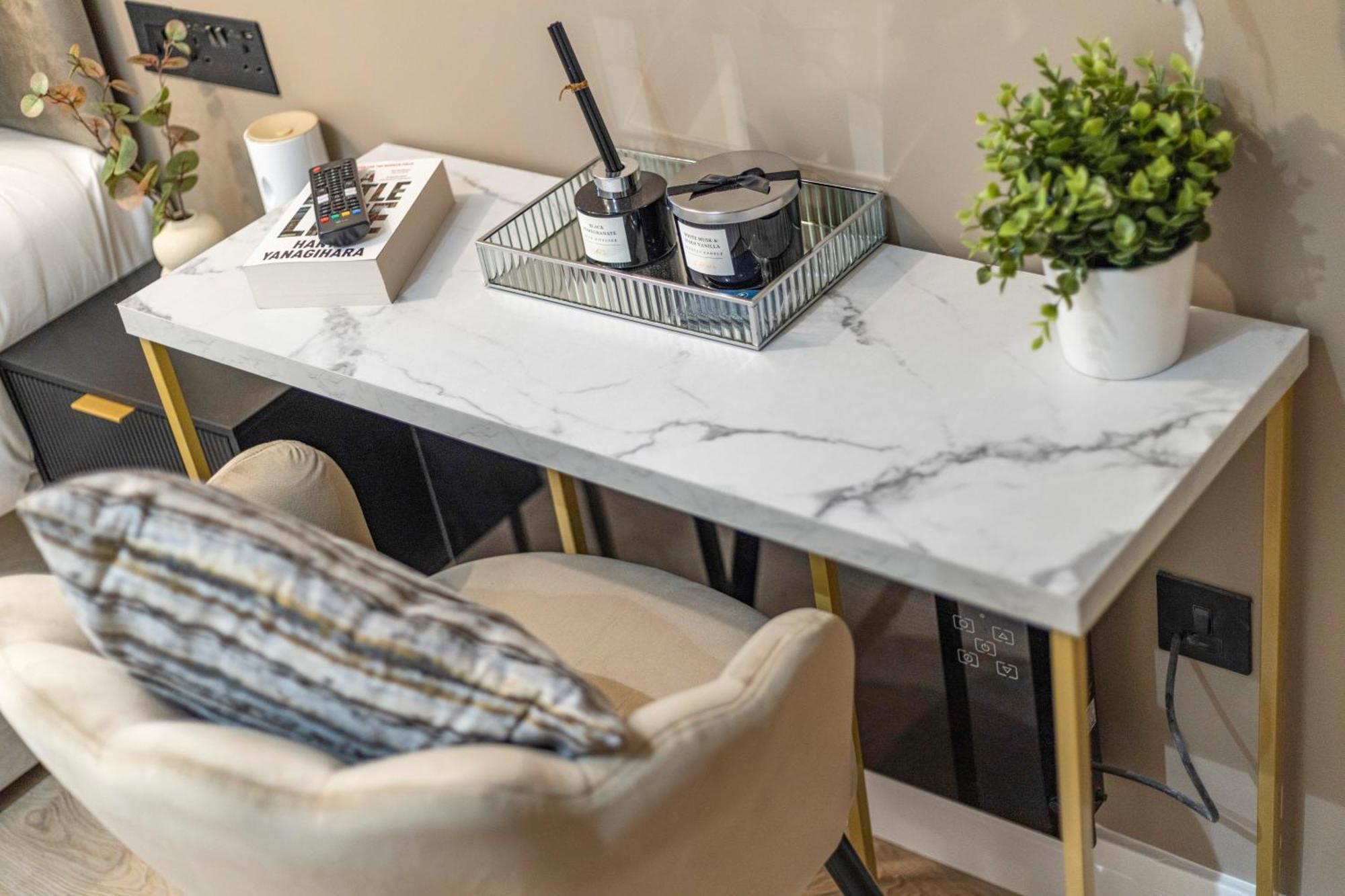 Urban Duo Escape: Trendy With Twin Beds Лондон